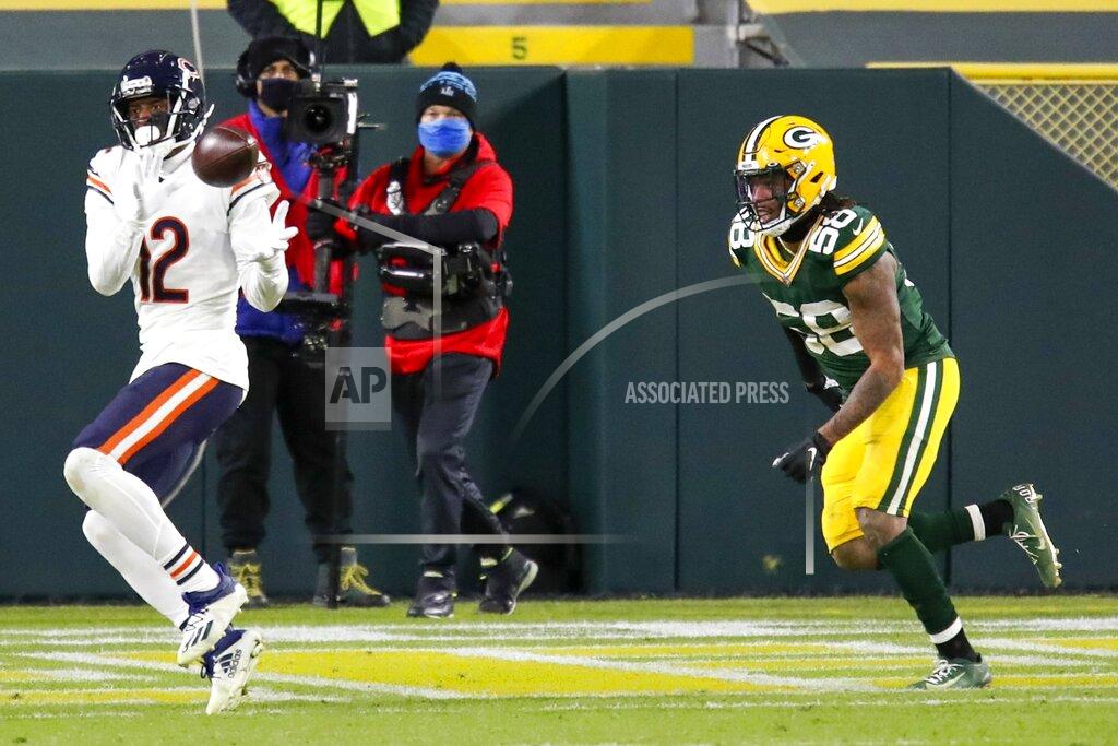Matt Ludtke Chicago Bears' Allen Robinson catches a touchdown pass in front of Green Bay Packers' Christian Kirksey during the second half of an NFL football game Sunday, Nov. 29, 2020, in Green Bay, Wis. (AP Photo/Matt Ludtke)
