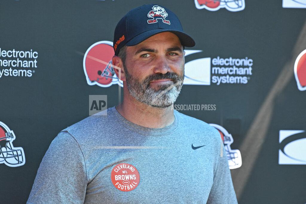 David Dermer Cleveland Browns head coach Kevin Stefanski speaks to the media after an NFL football practice in Berea, Ohio, Tuesday, Aug. 24, 2021. (AP Photo/David Dermer)