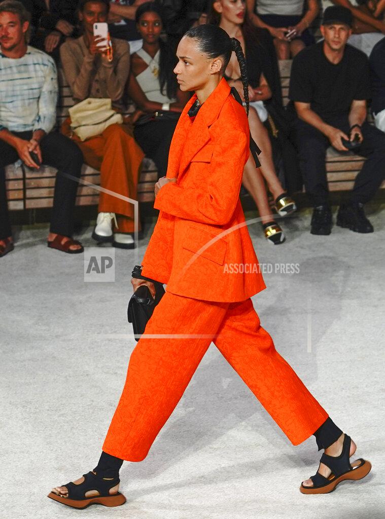Bebeto Matthews The latest fashion from Proenza Schouler is modeled during New York's Fashion Week, Wednesday, Sept. 8, 2021. (AP Photo/Bebeto Matthews)