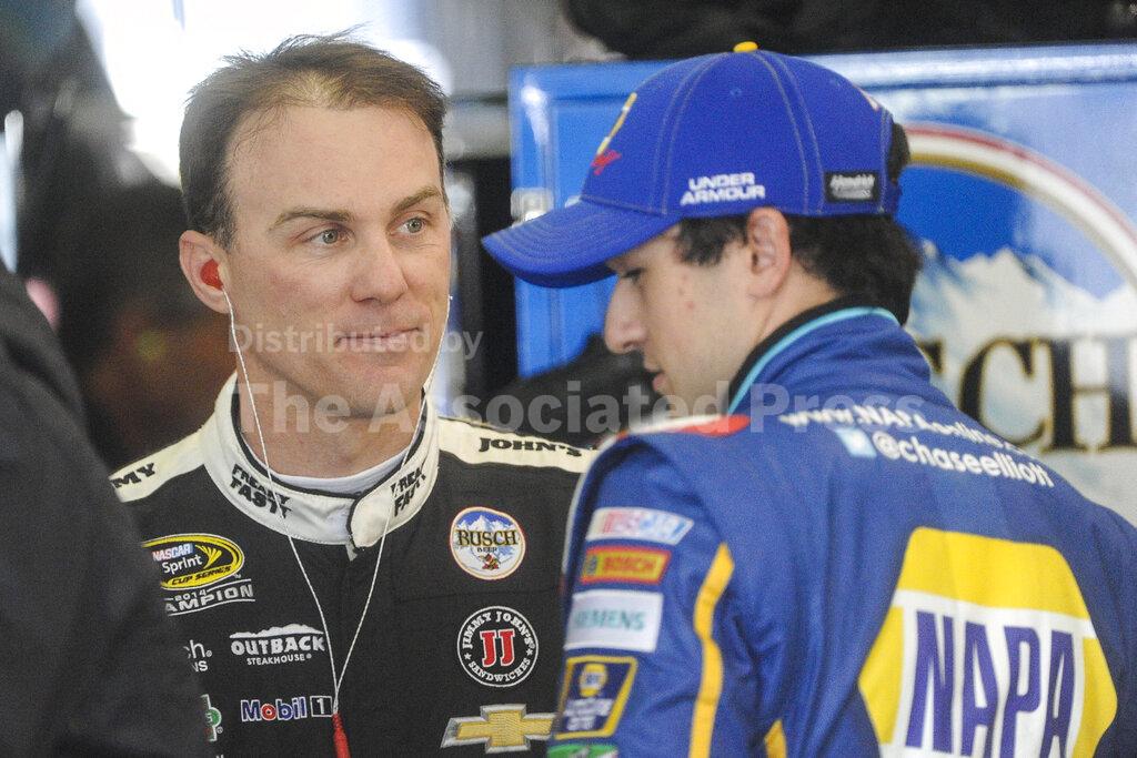 Kevin Harvick, Chase Elliott, Folds of Honor Quicktrip 500 Kevin Harvick, Chase Elliott, Folds of Honor Quicktrip 500