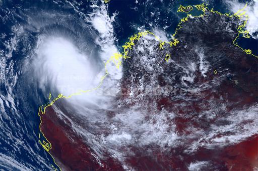 Australia's most powerful cyclone in 12 years to cross... - Vimarsana News