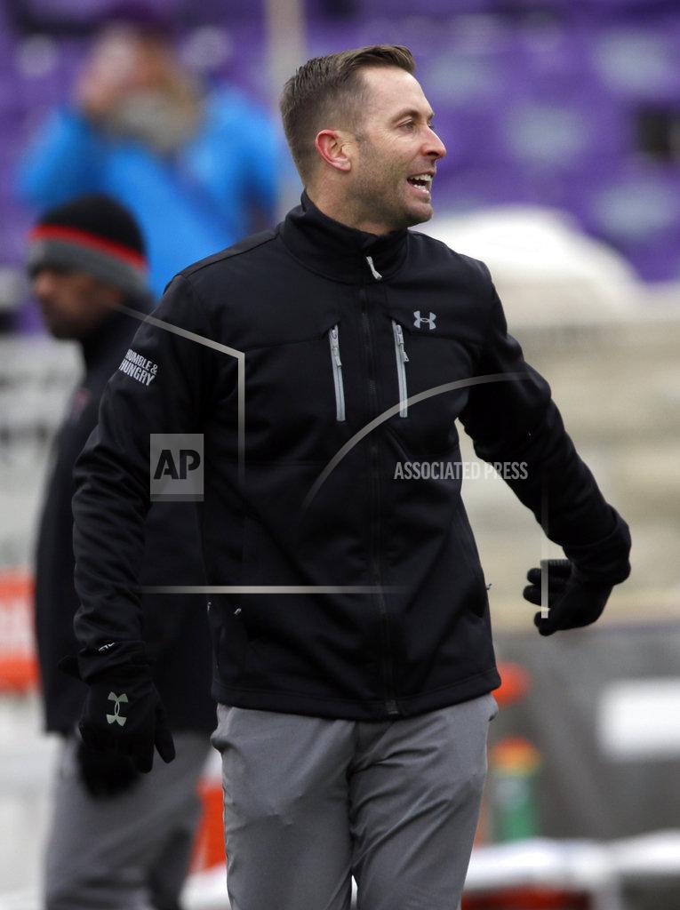 Orlin Wagner Texas Tech head coach Kliff Kingsbury watches warm ups before an NCAA college football game against Kansas State in Manhattan, Kan., Saturday, Nov. 17, 2018. (AP Photo/Orlin Wagner)