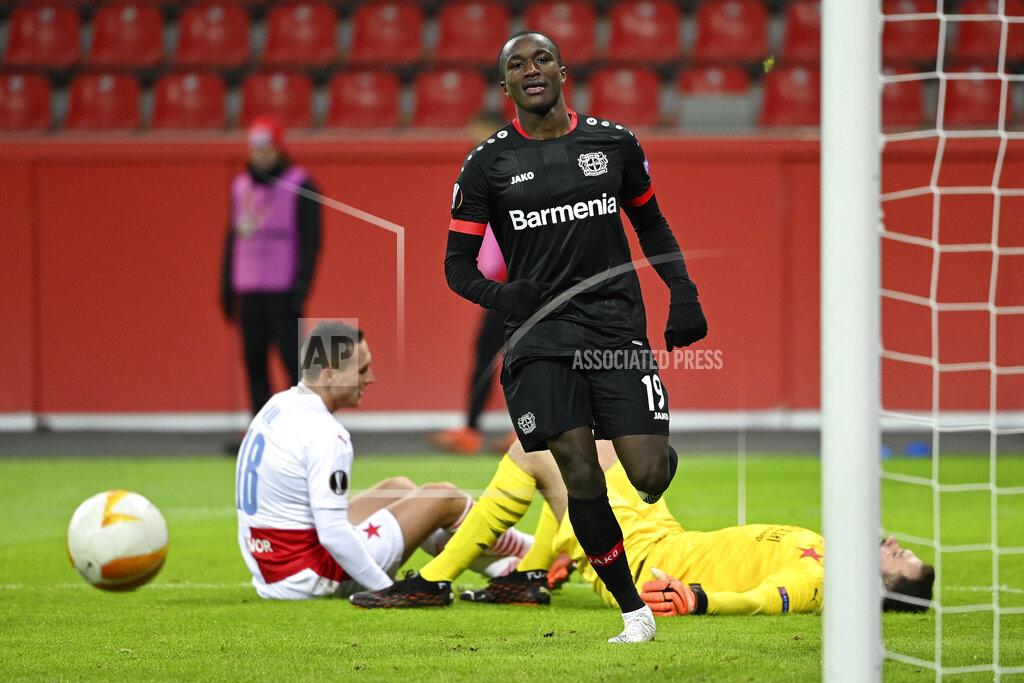 Ina Fassbender Leverkusen's Moussa Diaby scores his side's third goal during the Europa League Group C soccer match between Bayer Leverkusen 04 and Slavia Prague at the BayArena in Leverkusen, Germany, Thursday, Dec. 10, 2020. (AP Photo/Ina Fassbender, Pool)