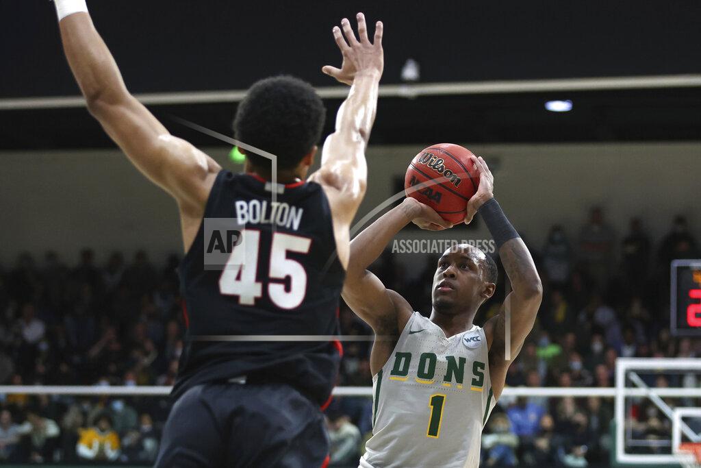 Jed Jacobsohn San Francisco guard Jamaree Bouyea (1) shoots against Gonzaga guard Rasir Bolton (45) during the first half of an NCAA college basketball game in San Francisco, Calif., Thursday, Feb. 24, 2022. (AP Photo/Jed Jacobsohn)