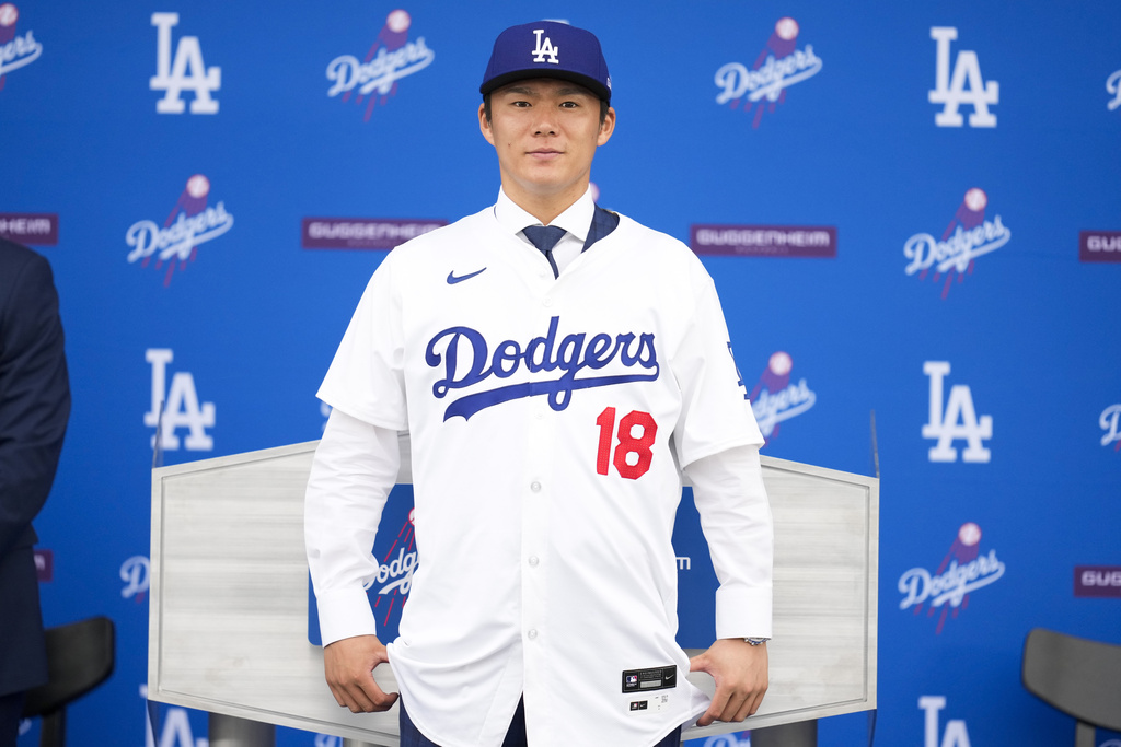 Yamamoto's contract with Dodgers includes 2 opt outs, but timing depends on elbow health - Vimarsana News