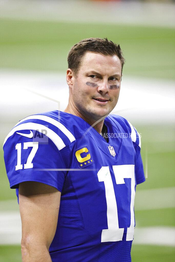 Margaret Bowles Indianapolis Colts quarterback Philip Rivers (17) prepares for the game in an NFL game against the Green Bay Packers, Sunday, Nov. 22, 2020 in Indianapolis. The Colts defeated the Packers 34-31. (Margaret Bowles via AP)