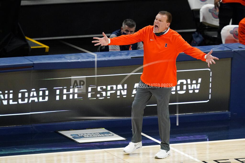 Darron Cummings Illinois coach Brad Underwood argues a call during the second half of the team's NCAA college basketball game against Baylor, Wednesday, Dec. 2, 2020, in Indianapolis. (AP Photo/Darron Cummings)