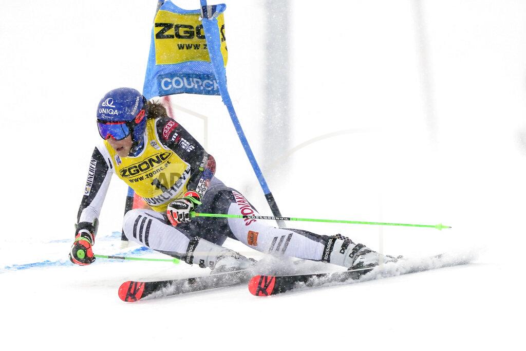 Giovanni Auletta Slovakia's Petra Vlhova speeds down the course during an alpine ski, women's World Cup giant slalom in Courchevel, France, Saturday, Dec. 12, 2020. (AP Photo/Giovanni Auletta)