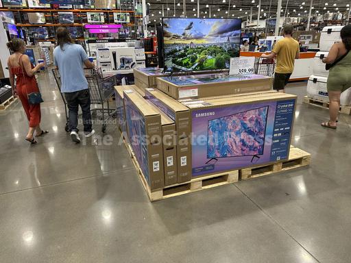 Americans bump up spending in June as inflation eases i... - Vimarsana News