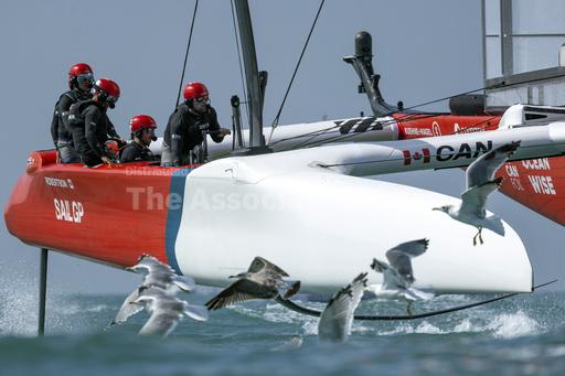 Slingsby steers Flying Roo into lead as Aussies seek first SailGP win of Season 4 - Vimarsana News