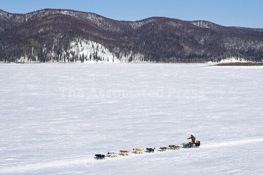 "A little scary:" Iditarod begins with smallest field e... - Vimarsana News
