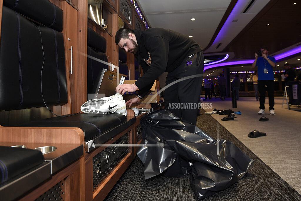 Gail Burton Baltimore Ravens tight end Mark Andrews cleans out his locker Sunday, Jan. 12, 2020 in Owings Mills, MD. (AP Photo/Gail Burton)