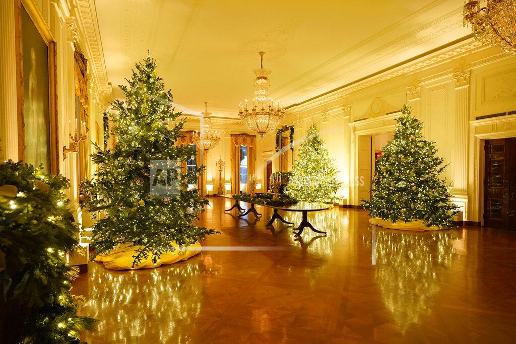 Patrick Semansky The East Room of the White House is decorated during the 2020 Christmas preview, Monday, Nov. 30, 2020, in Washington. (AP Photo/Patrick Semansky)