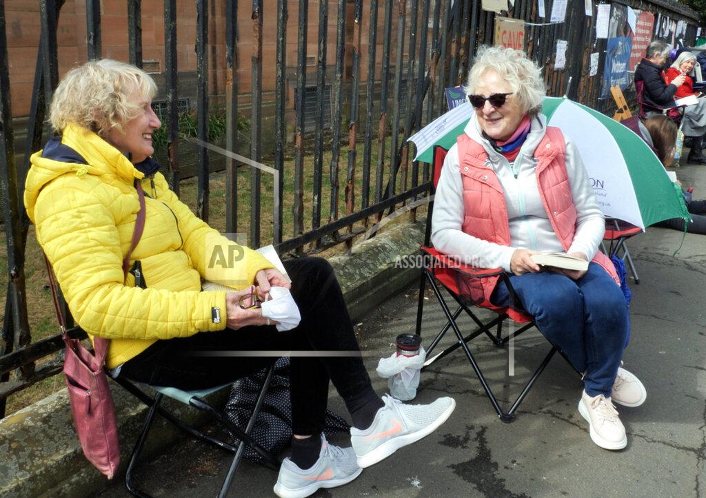 Renee Graham Friends Elizabeth Care, left, who voted against Scottish independence in 2014, and Janet Allan, who voted for it, in Glasgow, Scotland, Saturday, May 1, 2021. Scotland holds an election Thursday that could hasten the breakup of the United Kingdom. The pro-independence Scottish National Party is leading in the polls and a big victory will give it the the moral right and the political momentum to hold a referendum on whether Scotland should end its three-century union with England. But many voters, even if they support independence, are cautious. (AP Photo/Renee Graham)