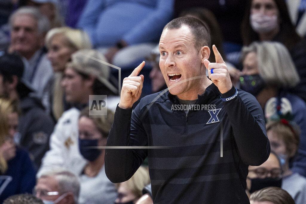 Laurence Kesterson Xavier head coach Travis Steele shouts during the first half of the team's NCAA college basketball game against Villanova, Tuesday, Dec. 21, 2021, in Villanova, Pa. (AP Photo/Laurence Kesterson)