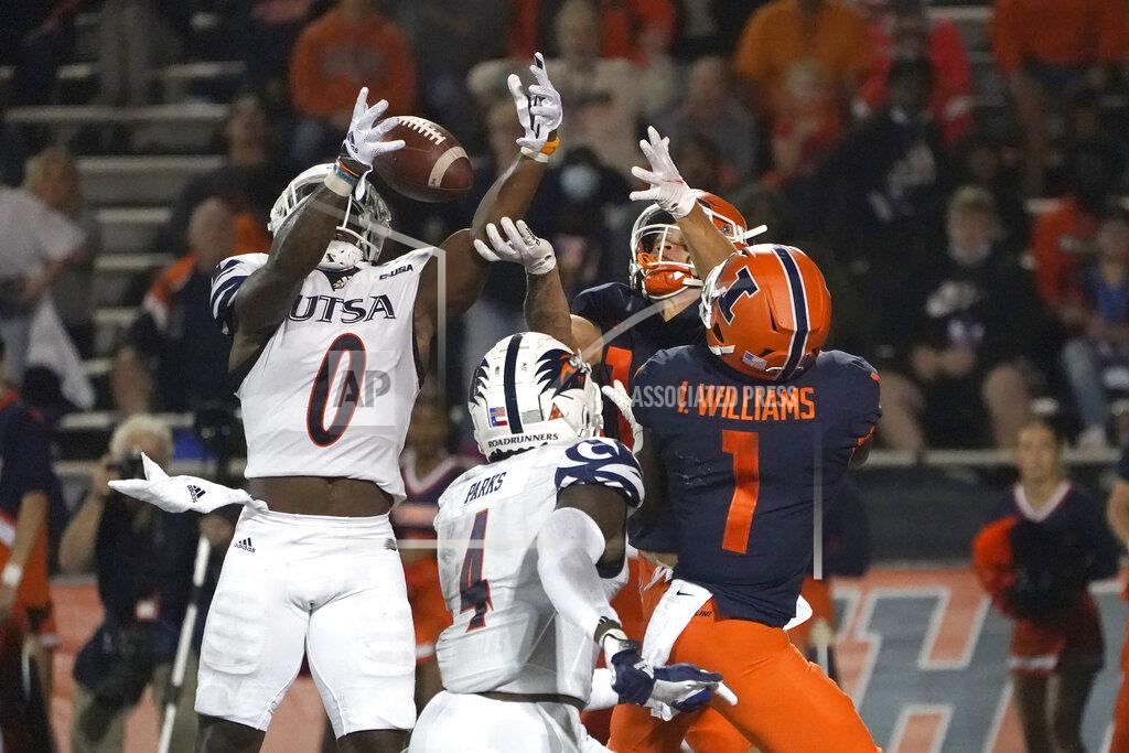 Charles Rex Arbogast UTSA's Rashad Wisdom (0) breaks up a pass intended for Illinois' Isaiah Williams during the second half of an NCAA college football game Saturday, Sept. 4, 2021, in Champaign, Ill. (AP Photo/Charles Rex Arbogast)