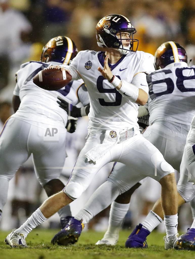 Tyler Kaufman LSU quarterback Joe Burrow (9) throws the ball during an NCAA college football game against Mississippi State in Baton Rouge, La., Saturday, Oct. 20, 2018. (AP Photo/Tyler Kaufman)