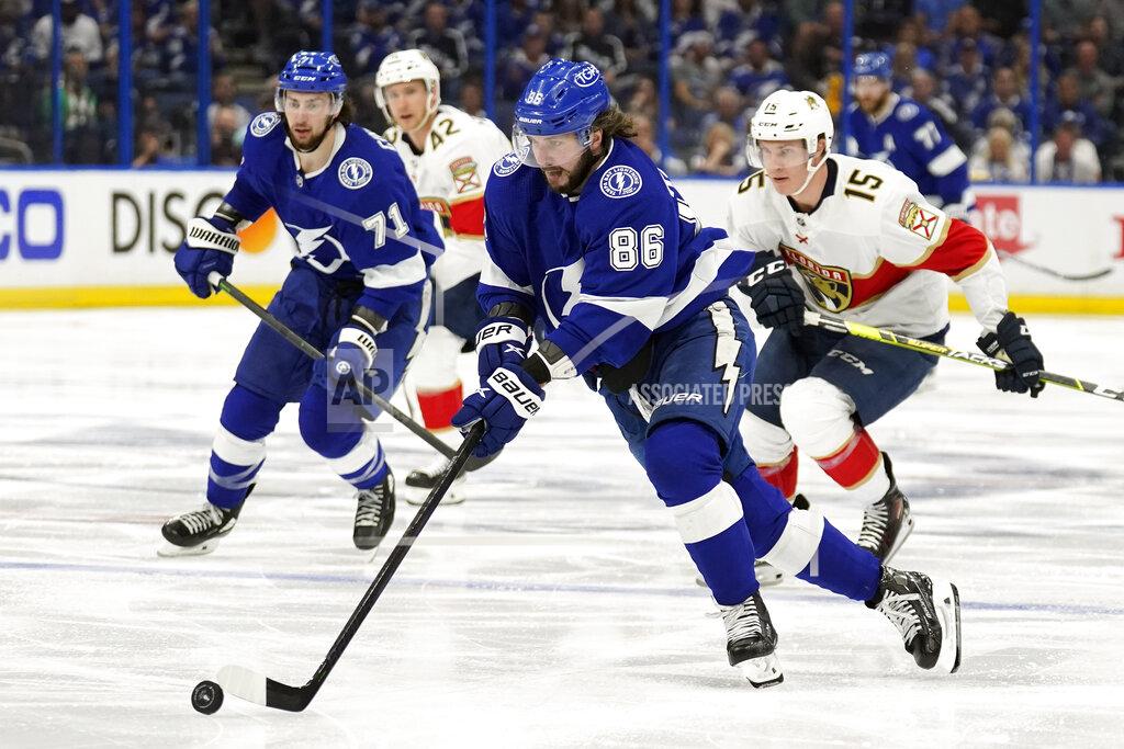 Chris O'MEara Tampa Bay Lightning right wing Nikita Kucherov (86) gets past Florida Panthers center Anton Lundell (15) during the second period in Game 4 of an NHL hockey second-round playoff series Monday, May 23, 2022, in Tampa, Fla. (AP Photo/Chris O'Meara)