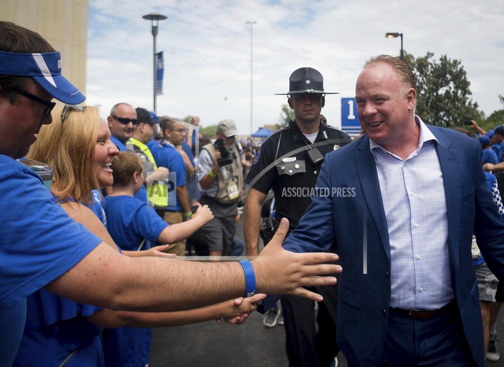 Bryan Woolston Kentucky head coach Mark Stoops greets fans before an NCAA college football game against Central Michigan in Lexington, Kentucky, Ky., Saturday, Sept. 1, 2018. (AP Photo/Bryan Woolston)