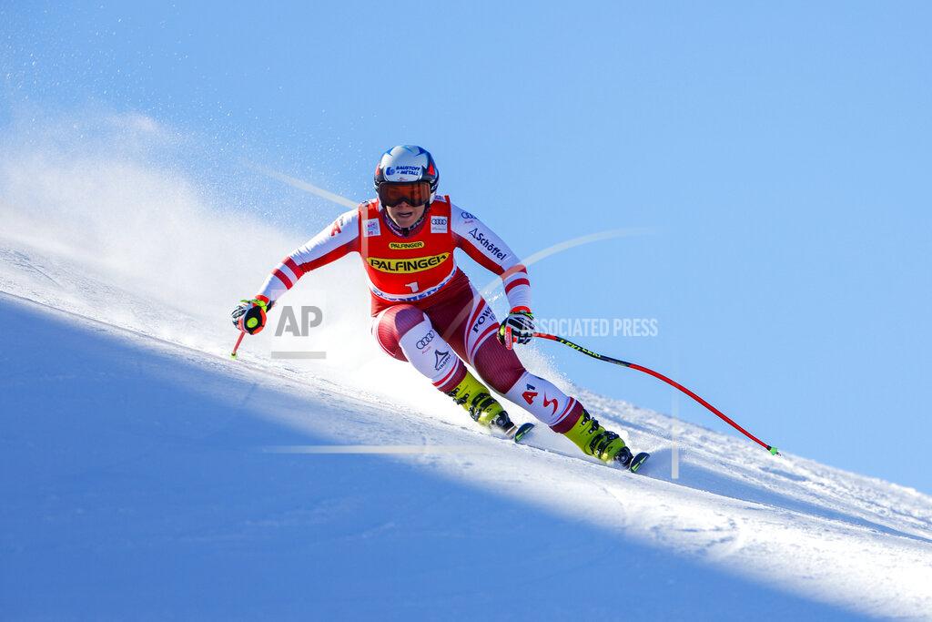 Giovanni Maria Pizzato Austria's Ramona Siebenhofer speeds down the course during an alpine ski, women's World Cup downhill race, in Zauchensee, Austria, Saturday, Jan. 15, 2022. (AP Photo/Giovanni Maria Pizzato)