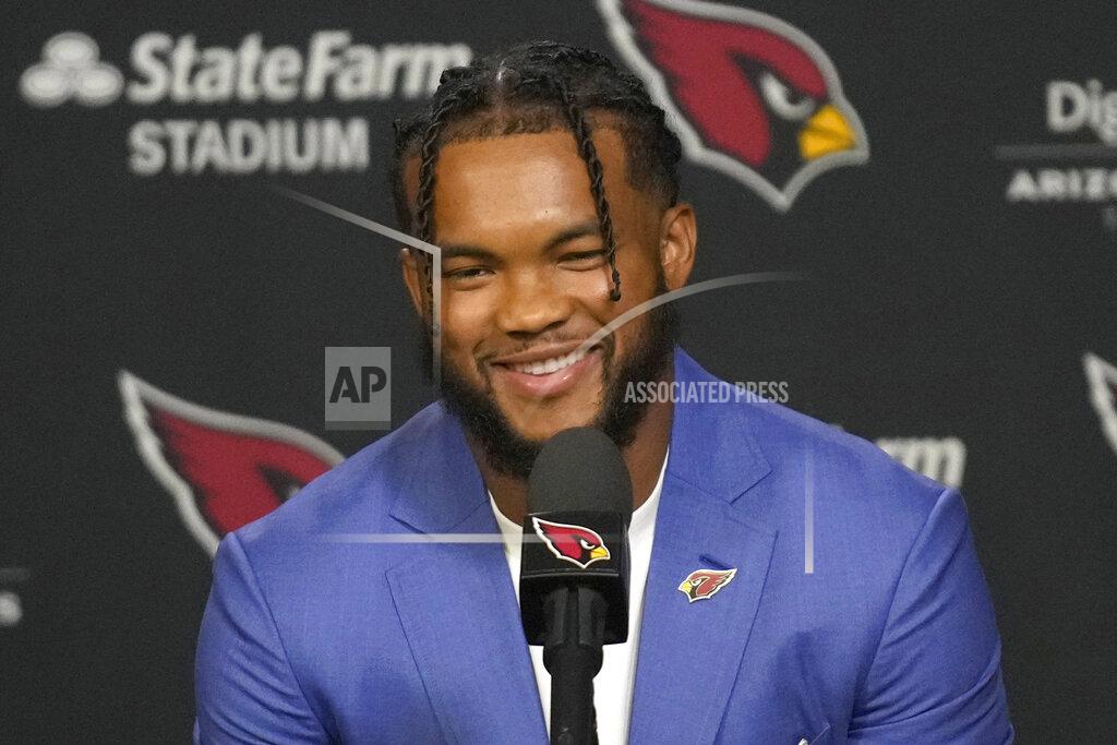 Rick Scuteri Arizona Cardinals quarterback Kyler Murray addresses the media, Friday, July 22, 2022, in Tempe, Ariz. (AP Photo/Rick Scuteri)
