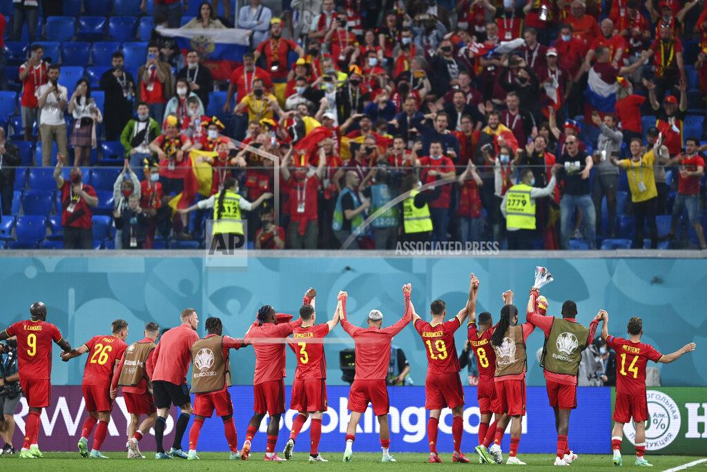 Kirill Kudryavtsev Belgium's players and their fans react after the Euro 2020 soccer championship group B match between Russia and Belgium at Gazprom arena stadium in St. Petersburg, Russia, Saturday, June 12, 2021. (AP Photo/Kirill Kudryavtsev, Pool)