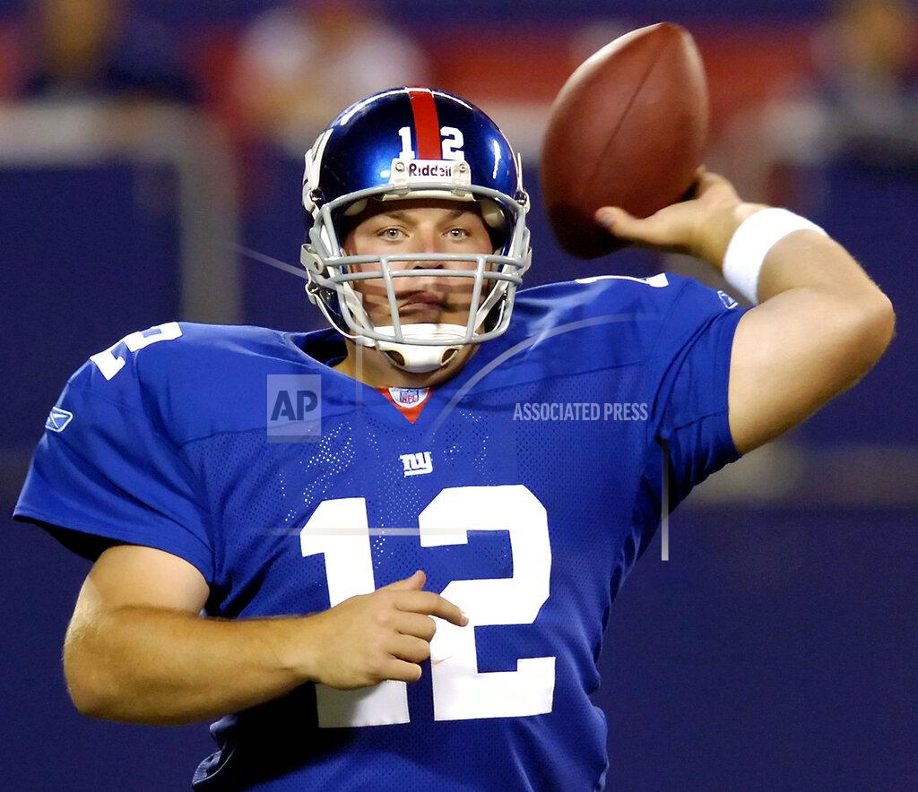 Bill Kostroun FILE - In this Aug. 17, 2006, file photo, New York Giants quarterback Jared Lorenzen passes the ball in the fourth quarter against the Kansas City Chiefs during an NFL preseason football game in East Rutherford, N.J. Lorenzen, a husky left-handed quarterback who set multiple Kentucky passing and offensive records before backing up Eli Manning on the Giants’ Super Bowl-winning 2007 team, has died. He was 38. A release from the school said Lorenzen’s family announced his death on Wednesday, (AP Photo/Bill Kostroun, File)