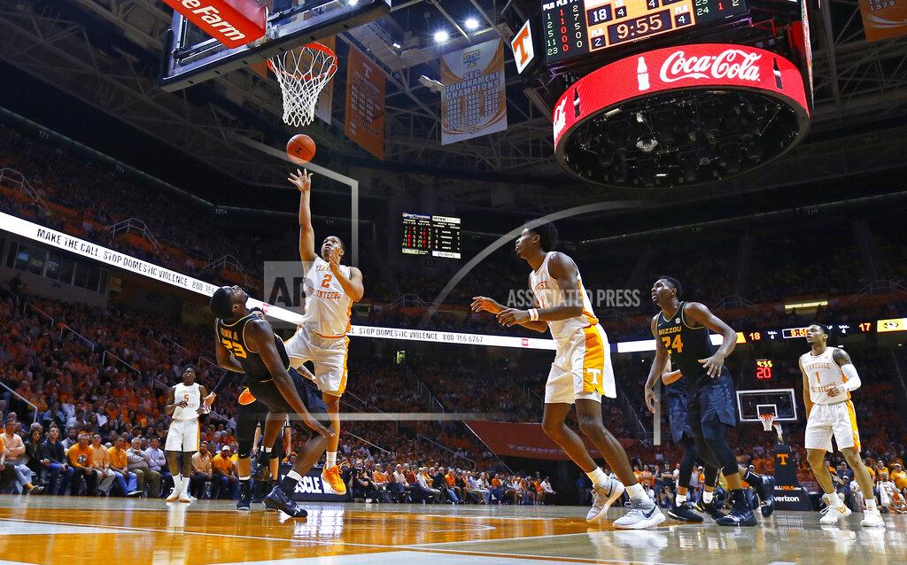 NCAA selection committee starts work with new ranking system
