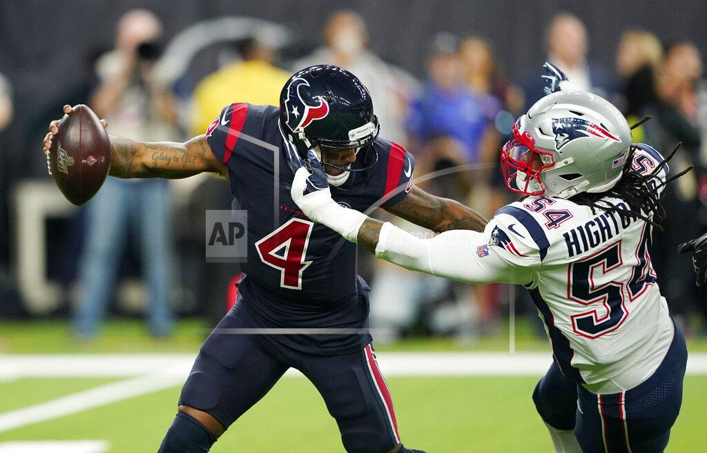 David J. Phillip Houston Texans quarterback Deshaun Watson (4) is pressured by New England Patriots outside linebacker Dont'a Hightower (54) during the first half of an NFL football game Sunday, Dec. 1, 2019, in Houston. (AP Photo/David J. Phillip)