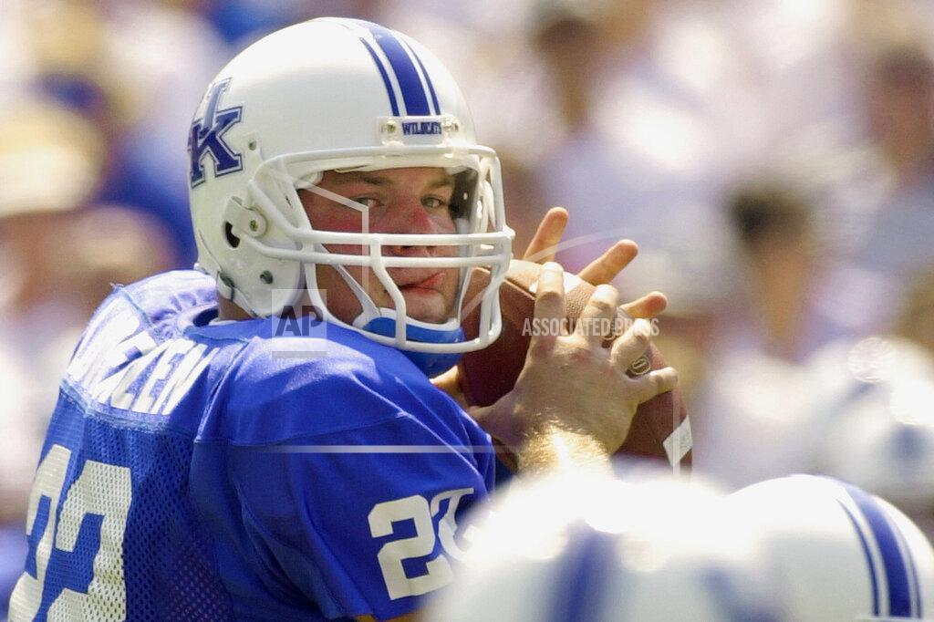 Ed Reinke FILE - In this Sept. 7, 2002, file photo, Kentucky quarterback Jared Lorenzen looks downfield for a receiver during the first half of the team's NCAA college football game against UTEP in Lexington, Ky. Lorenzen, a husky left-handed quarterback who set multiple Kentucky passing and offensive records before backing up Eli Manning on the New York Giants’ Super Bowl-winning 2007 team, has died. He was 38. A release from the school said Lorenzen’s family announced his death on Wednesday. (AP Photo/Ed Reinke, File)