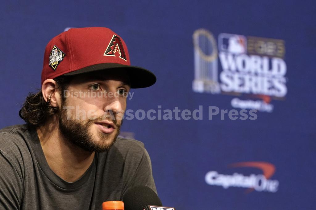 Roger Riley Arizona Diamondbacks Arizona Diamondbacks take series of slights into surprise World Series ...