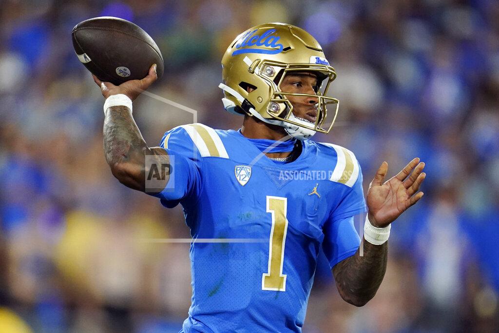Marcio Jose Sanchez UCLA quarterback Dorian Thompson-Robinson throws a pass against Washington during the first half of an NCAA college football game Friday, Sept. 30, 2022, in Pasadena, Calif. (AP Photo/Marcio Jose Sanchez)