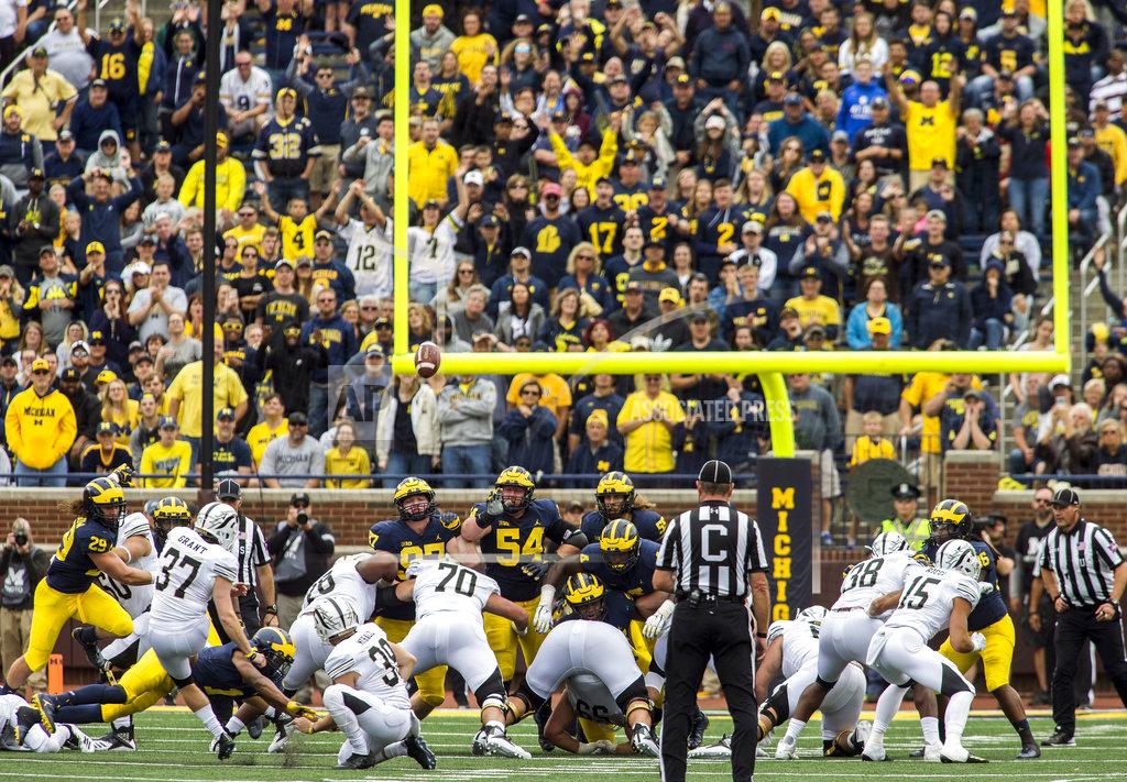 Tony Ding Western Michigan kicker Josh Grant (37) kicks a 35-yard field goal in the fourth quarter of an NCAA college football game against Michigan in Ann Arbor, Mich., Saturday, Sept. 8, 2018. Michigan won 49-3. (AP Photo/Tony Ding)