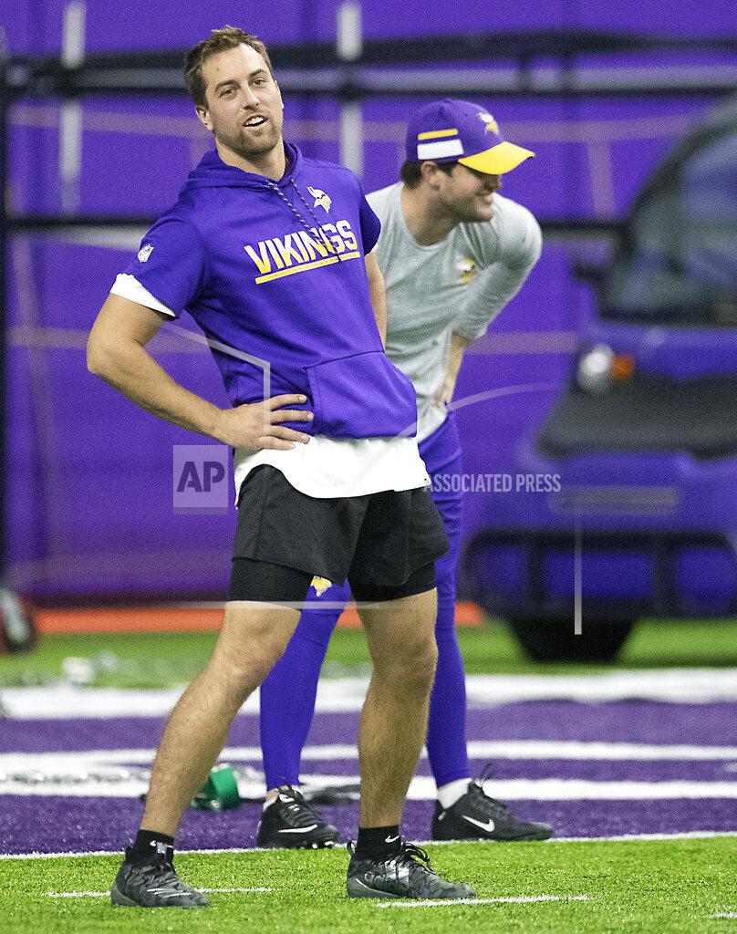 Minnesota Vikings wide receiver Adam Thielen stretches before practice at the Twin Cities Orthopedic Center in Eagan, Minn., Tuesday, April 16, 2019. Elizabeth Flores/Star Tribune via AP)
