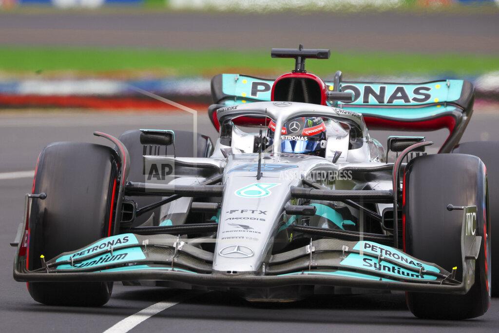 Asanka Brendon Ratnayake Mercedes driver George Russell of Britain steers his car during the second practice session for the Australian Formula One Grand Prix in Melbourne, Australia, Friday, April 8, 2022. (AP Photo/Asanka Brendon Ratnayake)