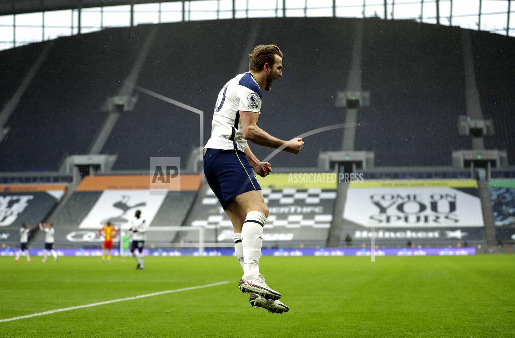 Matt Dunham Tottenham's Harry Kane celebrates after scoring his side's opening goal during the English Premier League soccer match between Tottenham Hotspur and West Bromwich Albion at the Tottenham Hotspur Stadium in London, Sunday, Feb. 7, 2021. (AP Photo/Matt Dunham, Pool)
