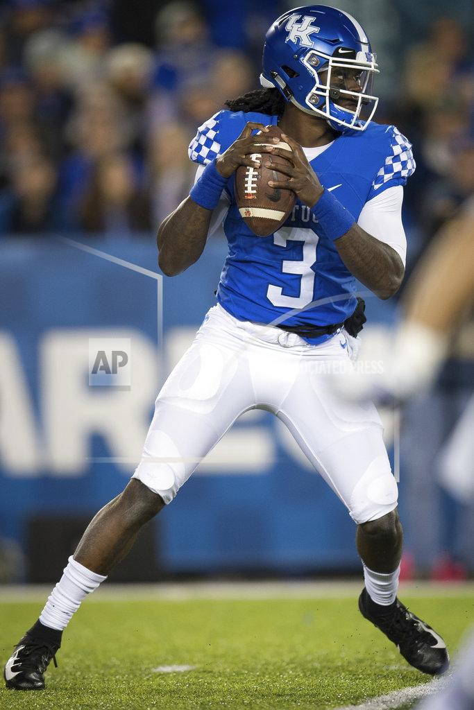 Bryan Woolston Kentucky quarterback Terry Wilson (3) prepares to pass the ball during the first half of an NCAA college football game against Vanderbilt in Lexington, Ky., Saturday, Oct. 20, 2018. (AP Photo/Bryan Woolston)