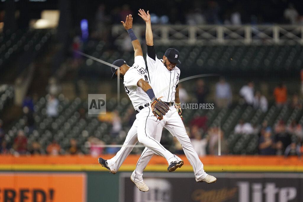 Paul Sancya Detroit Tigers' Willi Castro, left, and Harold Castro, right, celebrate after the final out in the ninth inning of a baseball game against the Chicago White Sox in Detroit, Monday, Sept. 20, 2021. Detroit won 4-3. (AP Photo/Paul Sancya)
