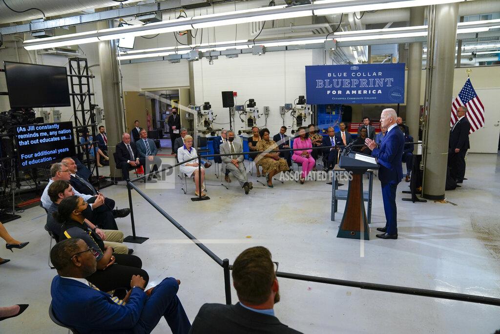 Evan Vucci President Joe Biden delivers remarks on the economy at the Cuyahoga Community College Metropolitan Campus, Thursday, May 27, 2021, in Cleveland. (AP Photo/Evan Vucci)