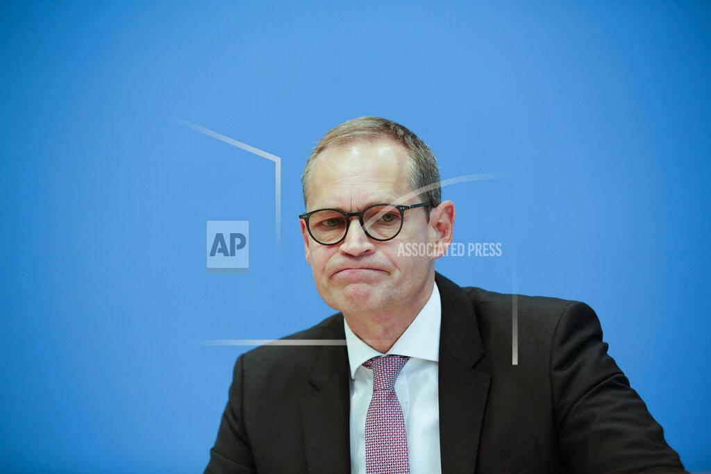 Markus Schreiber Berlin Mayor Michael Mueller attends a presser about the rising number of COVID-19 patients in Germany's large cities, in Berlin, Germany, Friday, Oct. 9, 2020. (AP Photo/Markus Schreiber, pool)
