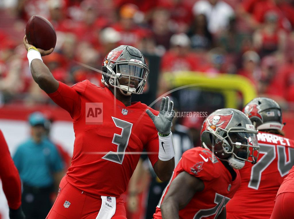 Panthers Buccaneers Football