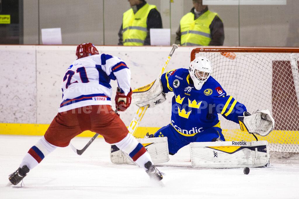 Daniel Marmenlind Goaltender Ice Hockey Sweden Five Nations Tournament U18 Buy Photos Ap Images Detailview
