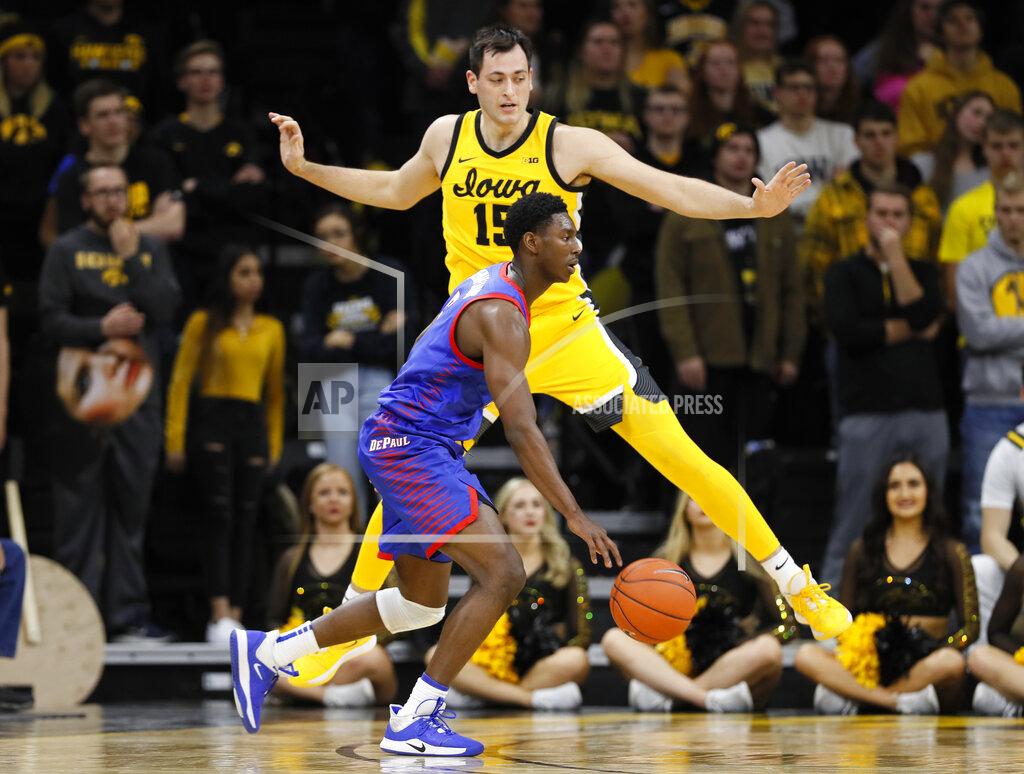 DePaul rolling at 8-0, off to best start in decades