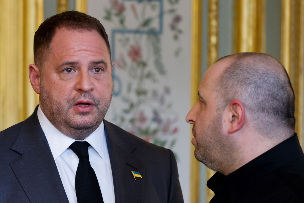 FILE - President Volodymyr Zelenskyy's chief of staff, Andrii Yermak, left, and Ukraine's Defense Minister Rustem Umerov talk during a meeting with French, U.S., German and British delegations at the Elysee Palace, in Paris, on April 17, 2025. (Ludovic Marin, Pool Photo via AP, File)