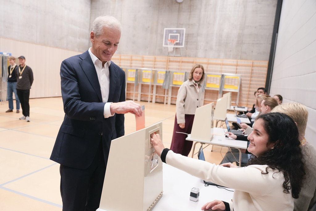 Labor Party leader Jonas Gahr Store casts his vote at Norway’s Parliamentary elections in Oslo, Norway, Monday, Sept. 8, 2025. (Javad Parsa/NTB Scanpix via AP)