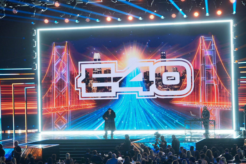 Rapper E-40 performs during the NFL Honors award show, Thursday, Feb. 5, 2026, in San Francisco. (AP Photo/Charlie Riedel)