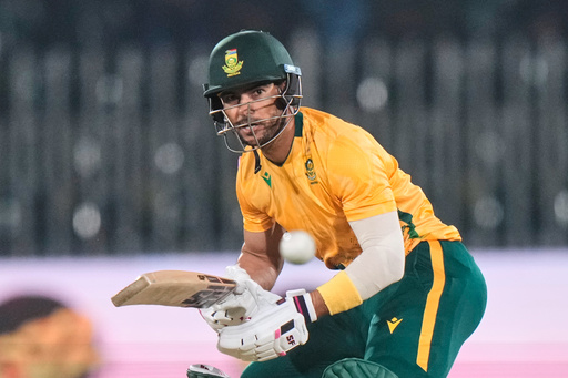 South Africa's Reeza Hendricks plays a shot during the first T20 cricket match between Pakistan and South Africa, in Rawalpindi, Pakistan, Tuesday, Oct. 28, 2025. (AP Photo/Anjum Naveed) South Africa's Reeza Hendricks plays a shot during the first T20 cricket match between Pakistan and South Africa, in Rawalpindi, Pakistan, Tuesday, Oct. 28, 2025. (AP Photo/Anjum Naveed)