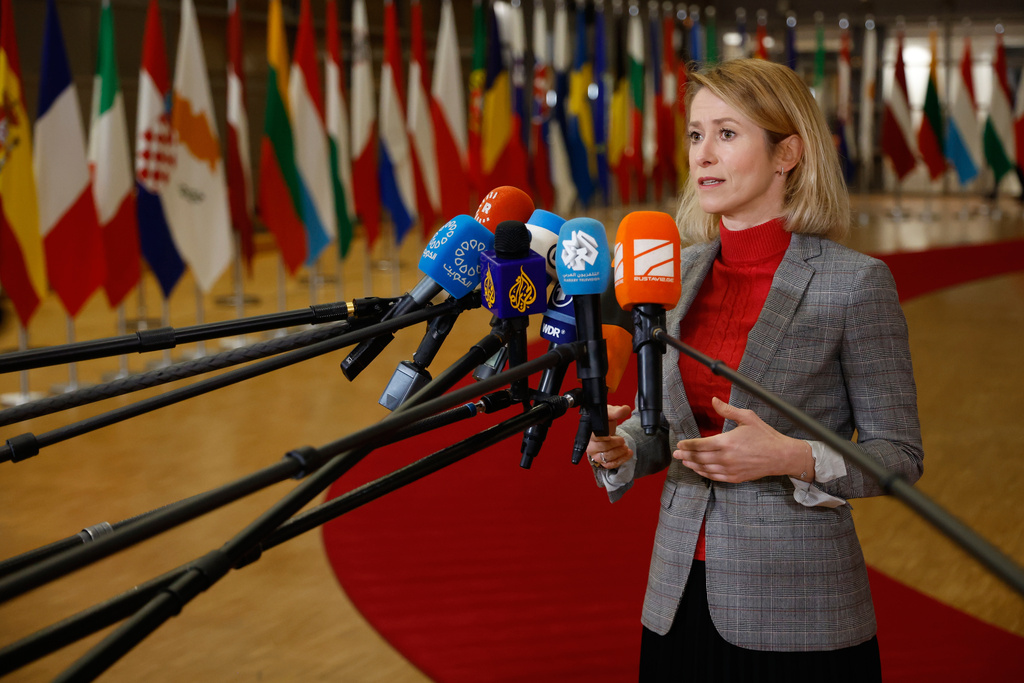 European Union foreign policy chief Kaja Kallas speaks with the media as she arrives for a meeting of EU foreign ministers at the European Council building in Brussels, Thursday, Jan. 29, 2026. (AP Photo/Geert Vanden Wijngaert)