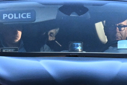 Former French President Nicolas Sarkozy, center, arrives at La Sante prison to serve time for a criminal conspiracy to finance his 2007 election campaign with funds from Libya, Tuesday, Oct. 21, 2025 in Paris. (AP Photo/Emma Da Silva) Former French President Nicolas Sarkozy, center, arrives at La Sante prison to serve time for a criminal conspiracy to finance his 2007 election campaign with funds from Libya, Tuesday, Oct. 21, 2025 in Paris. (AP Photo/Emma Da Silva)