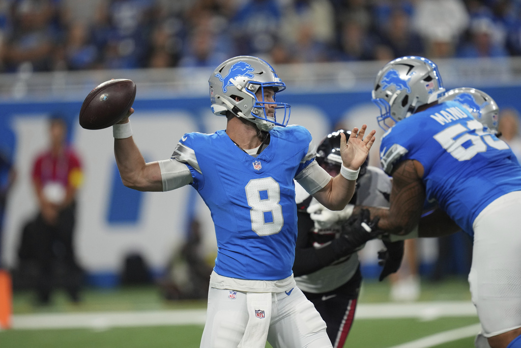 Detroit Lions quarterback Kyle Allen (8) throws a pass against the Houston Texans during the first half of a preseason NFL football game Saturday, Aug. 23, 2025, in Detroit. (AP Photo/Paul Sancya)